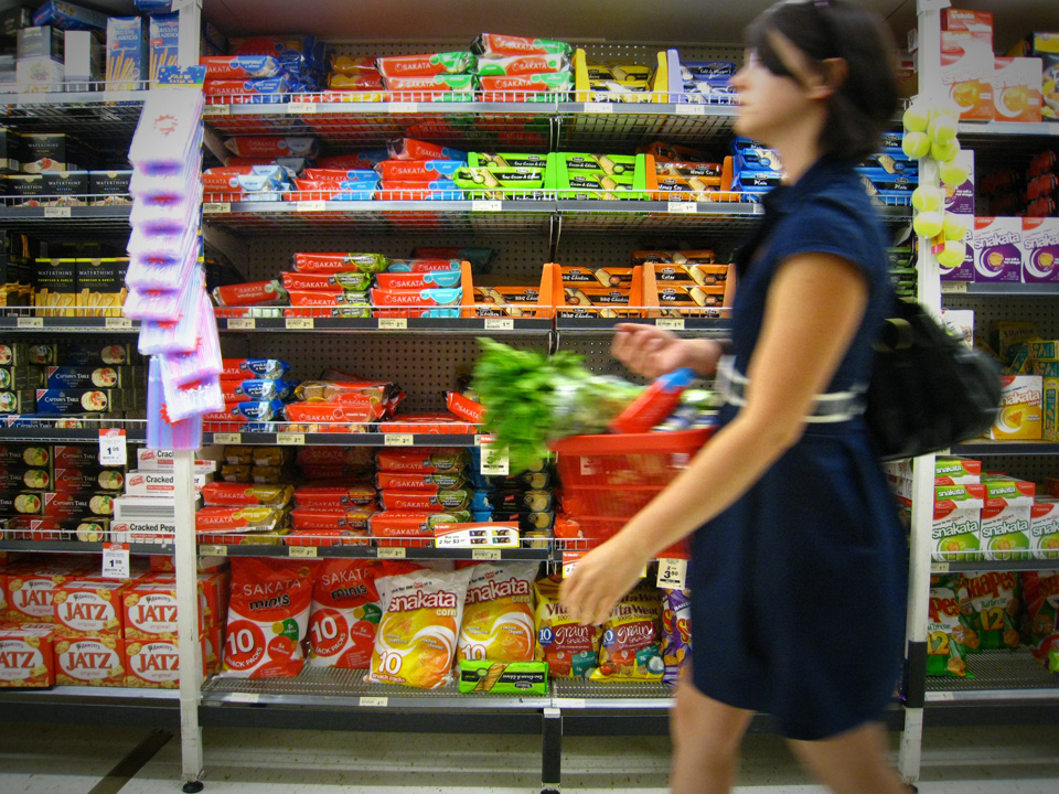 It's not a good idea to shop when you're hungry. Image credit Luis Giles via Flickr.